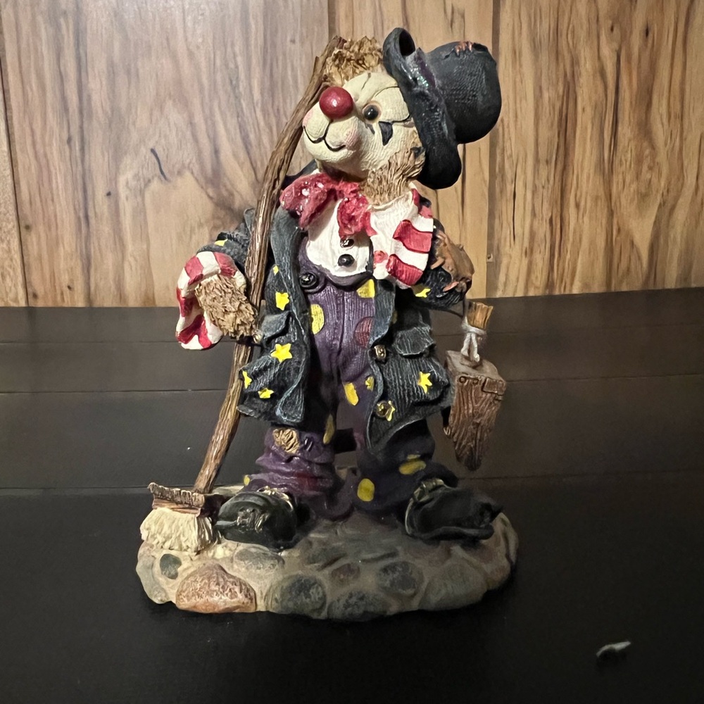 Boyd’s Bearstone Emmit Kleansweep